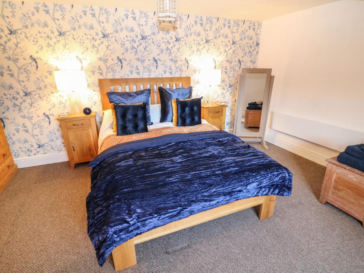 The Cheese Room Moreton-in-Marsh Экстерьер фото